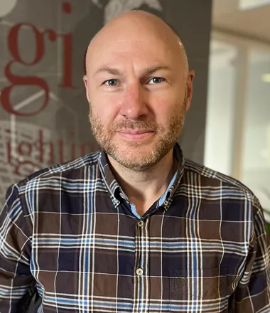 Ola Philipson_380x440px